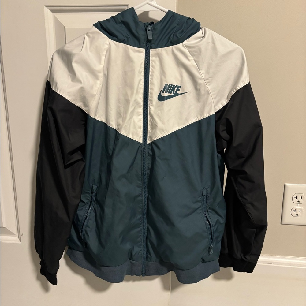 Nike wind breaker